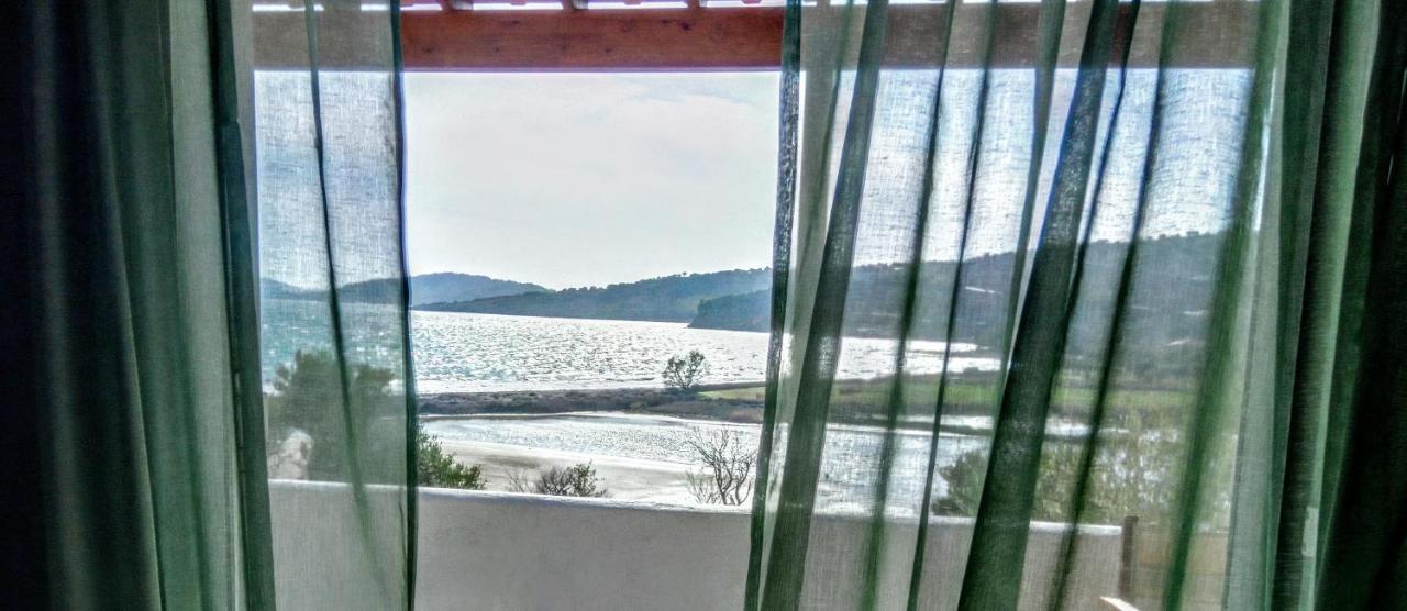 "Koukmos Beach" Greenspace Living - Private Sandy Beach Parákoila エクステリア 写真